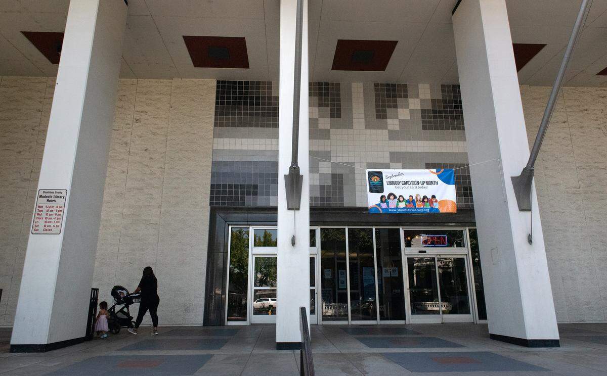The Modesto library hours are being extended Tuesday to serve as a cooling center for Modesto residents. Photographed in Modesto, Calif., on Tuesday, September 6, 2022.