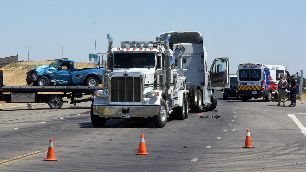 Man killed in crash with big rig off Highway 99 in Keyes CA | Modesto Bee