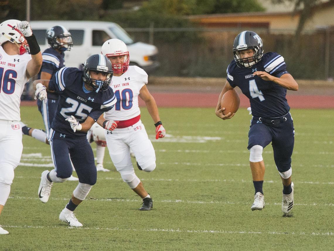 Bryce Peterson, 4, of Downey High works his way up field during their game against East Union. Downey High took on East Union Friday Aug. 17, 2018.