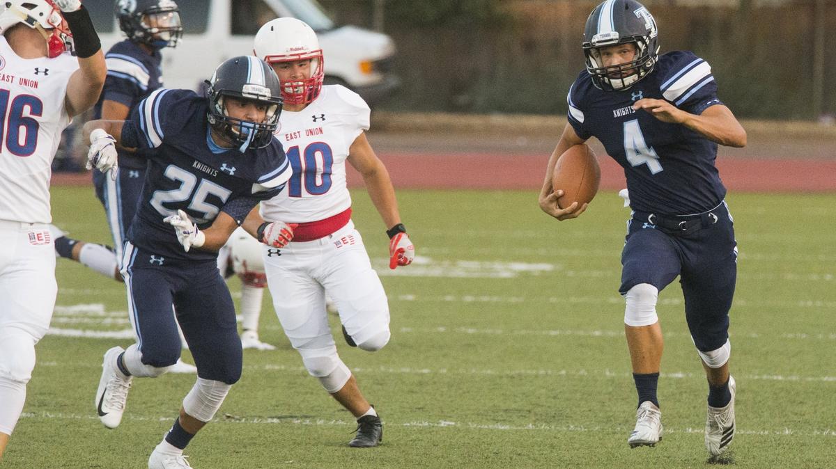 Bryce Peterson, 4, of Downey High works his way up field during their game against East Union. Downey High took on East Union Friday Aug. 17, 2018.