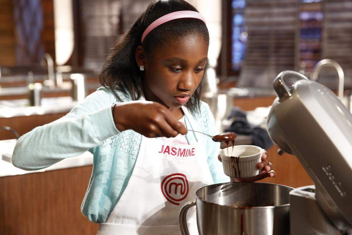 MASTERCHEF: JUNIOR EDITION: Contestant Jasmine in the all-new, two-hour “Junior Edition: The Semi Finals/Junior Edition: Finale” season finale episode of MASTERCHEF airing Thursday, May 18 (8:00-10:00 PM ET/PT) on FOX. CR: FOX. © 2017 FOX Broadcasting Co.