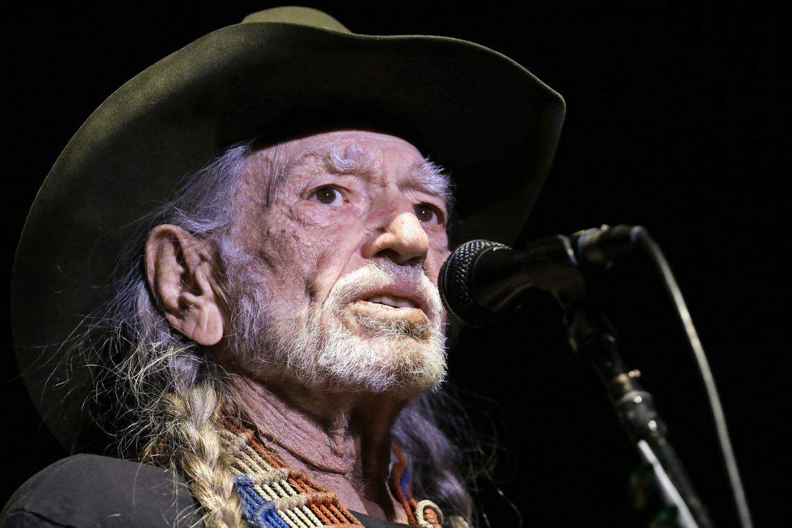 Willie Nelson takes his music to Ironstone Vineyards in Murphys.