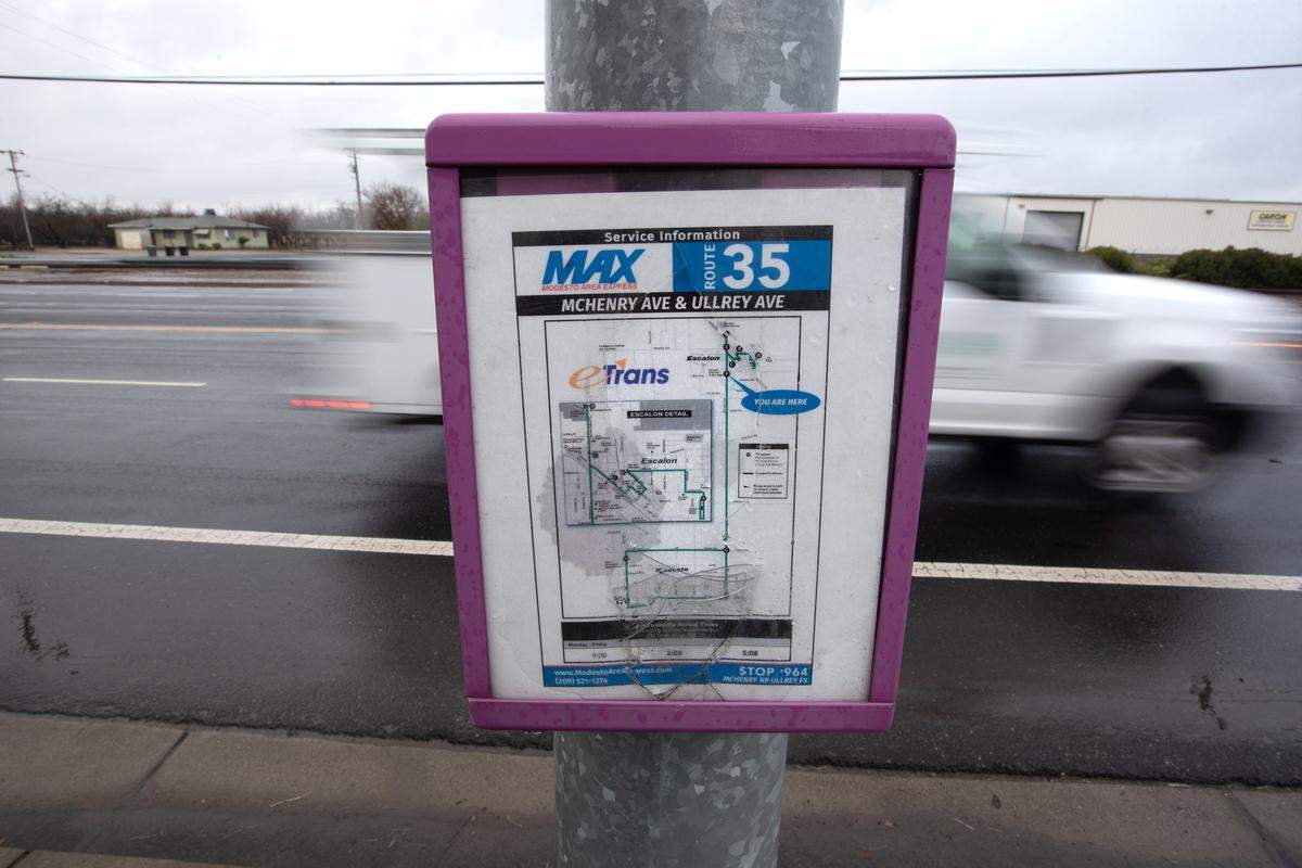 Escalon’s bus service, called eTrans, will stop transporting passengers temporarily. The city’s contract with Stanislaus Regional Transit Authority will end, effective 5 p.m. Friday, said John Andoh, transit manager for Escalon. Bus stop on McHenry Avenue in Escalon, Calif., Thursday, Dec. 29, 2022.