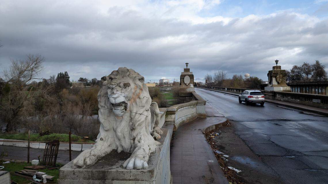 Seventh Street bridge looking north in Modesto on Thursday, Dec. 25, 2025.