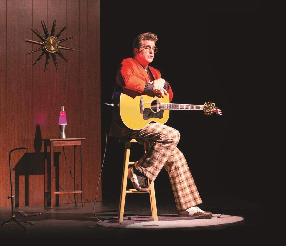 Antsy McClain brings his storytelling music to the West Side Theatre in Newman.