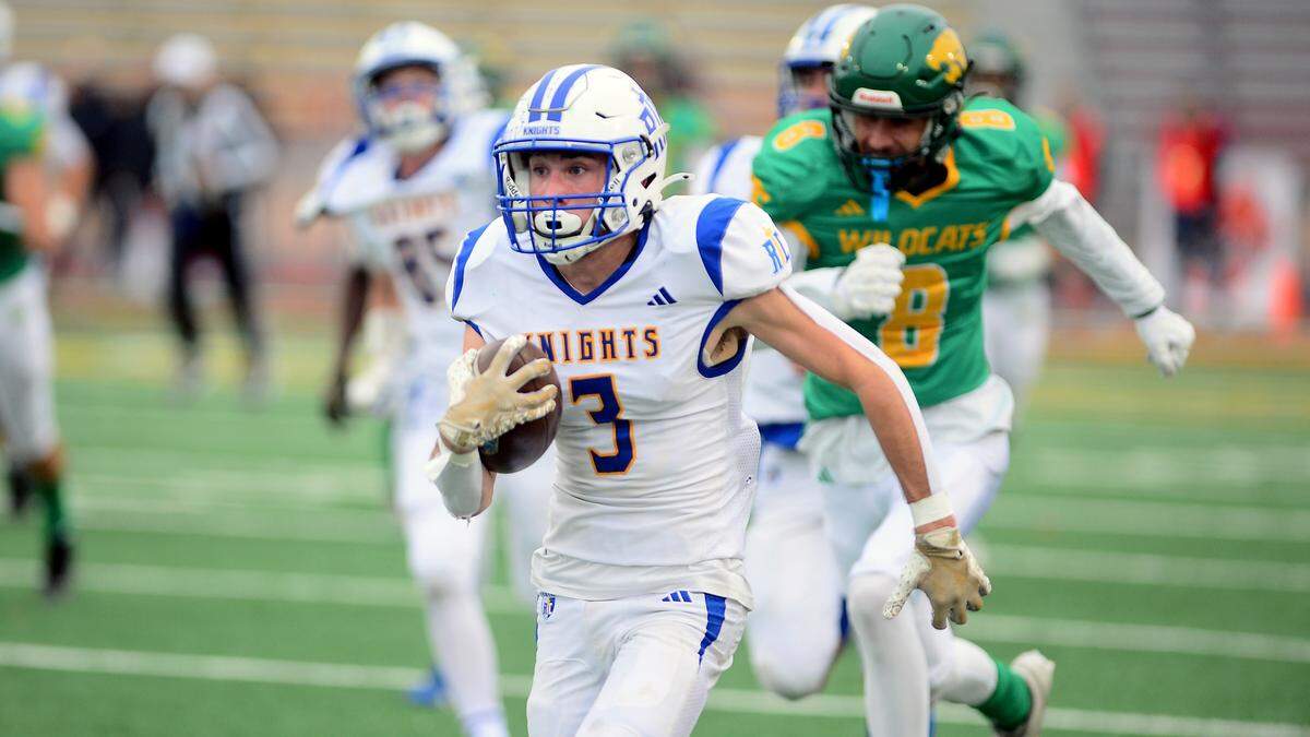 Ripon Christians Daniel Lamdbin (3) breaks free to score a touchdown on a 96-yard kick return during the Sac-Joaquin Division VI Section Championship at Sacramento City College in Sacramento, Calif. Nov. 29, 2025.