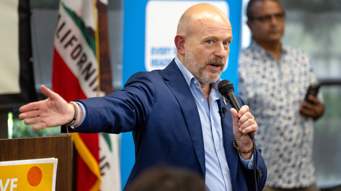 Pitman High students urge a vote for change: Hilton for governor