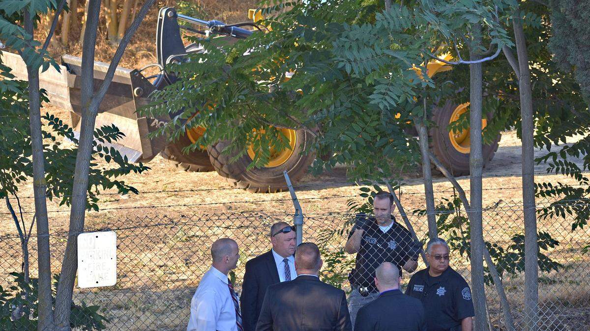 Caltrans is on scene behind the American Budget Inn on the 700 block of Kansas Avenue in Modesto, Calif. on Wednesday morning August 1, 2018. Shannon Marie Bigley, a homeless woman was killed by a Caltrans worker during a homeless encampment cleanup.