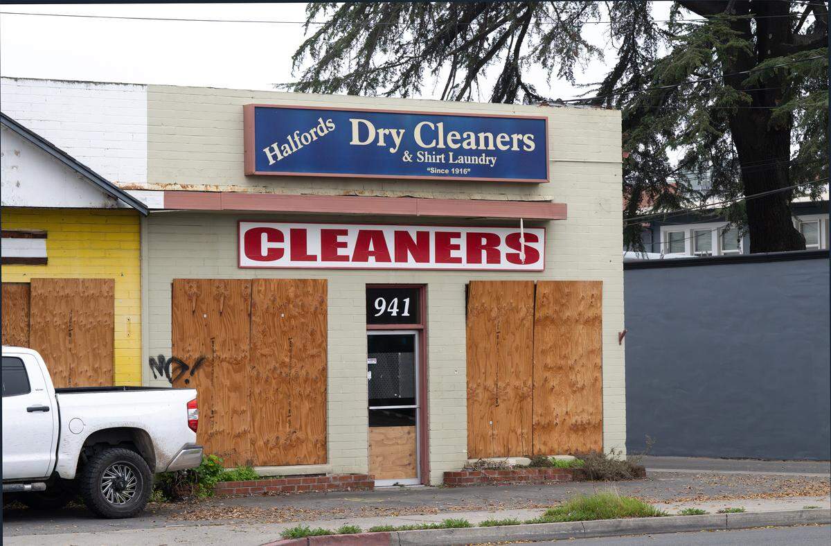 Halfords Dry Cleaners on McHenry Ave. in Modesto, Monday, Dec. 15, 2025. 