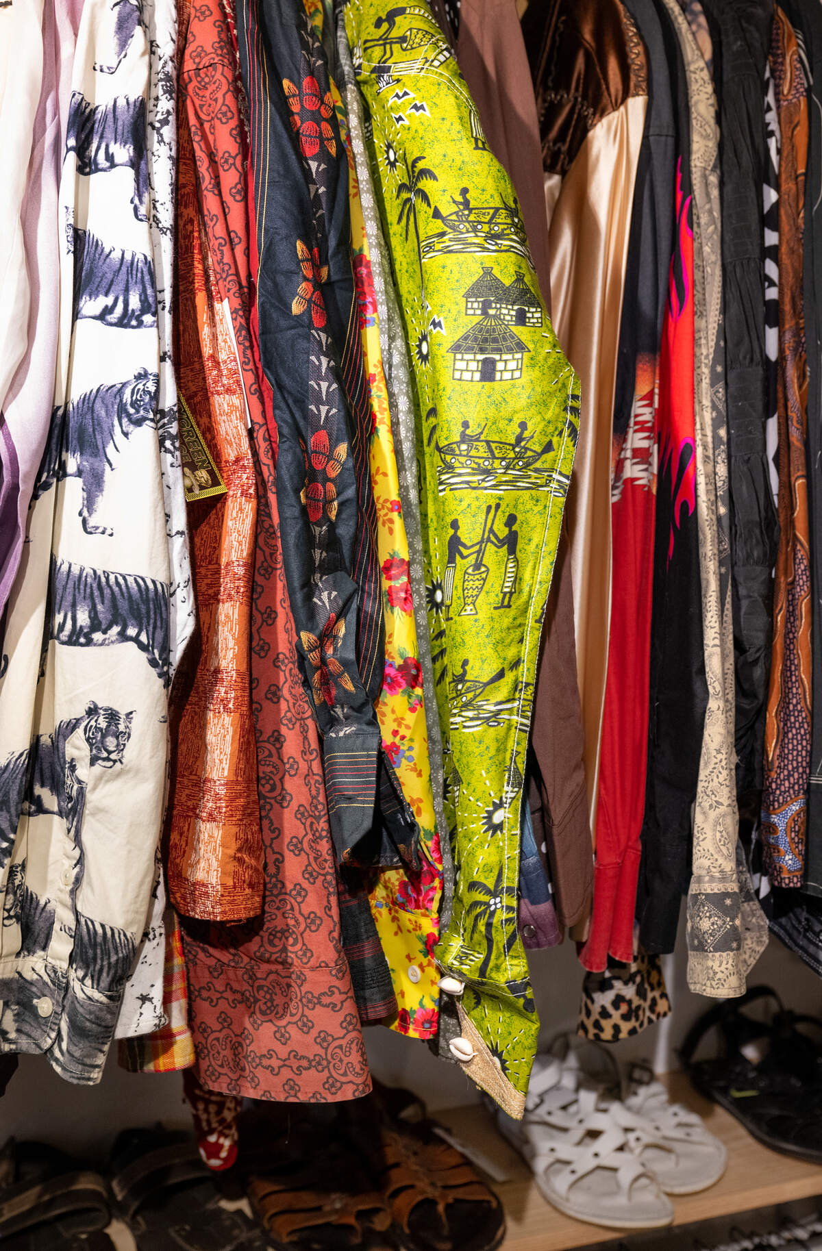 Unique men's vintage clothing and collectible decor in Modesto ...
