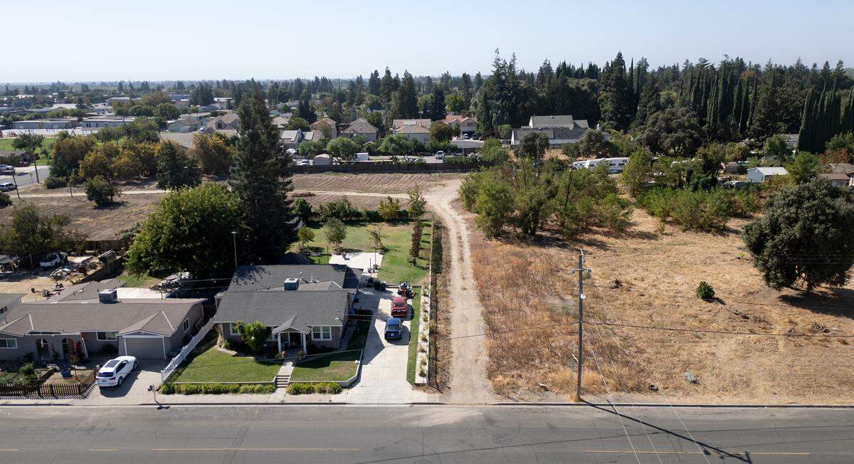 Site of proposed tiny homes project in Riverbank, Calif., Wednesday, Sept. 25, 2024. The project is seen from Jackson Avenue.