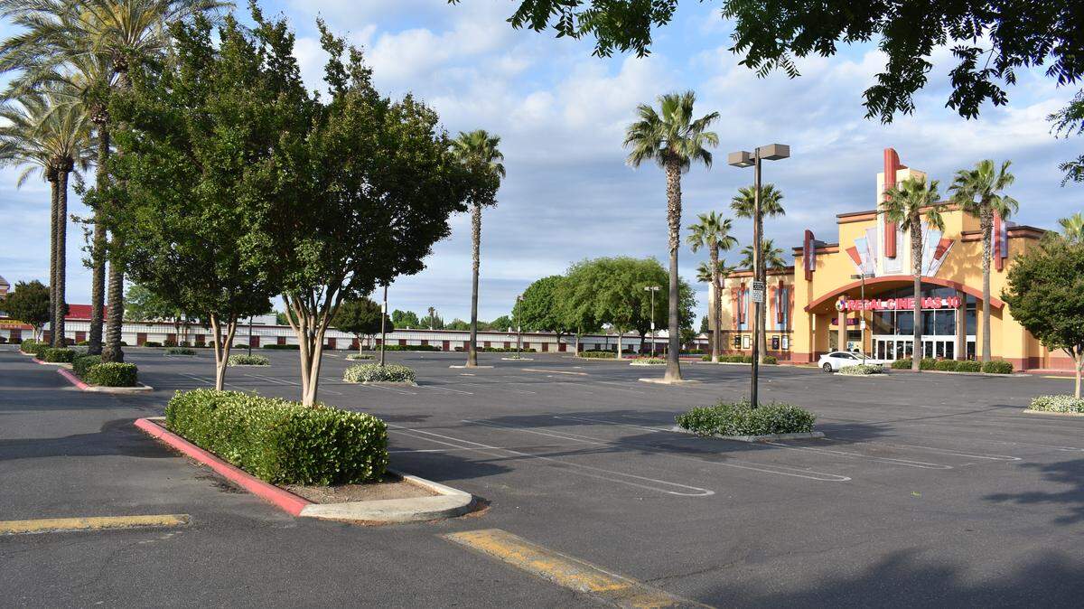A man was fatally shot late Tuesday night, May 15, 2018,  in the front parking lot of the Regal Modesto Stadium 10 theater complex on McHenry Avenue north of West Union Avenue in Modesto.