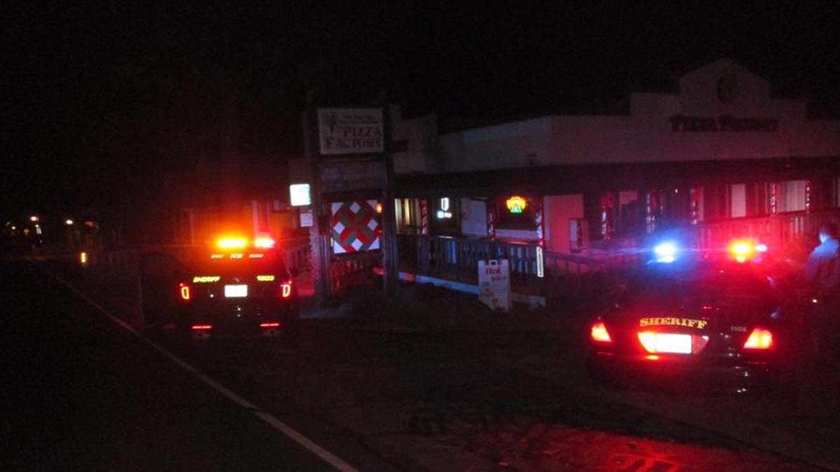 A man on Monday night (Dec. 4, 2017) reportedly broke into the Pizza Factory on Highway 120 in Groveland, California. Tuolumne County sheriff's deputies found the burglary suspect at the closed restaurant and arrested him.