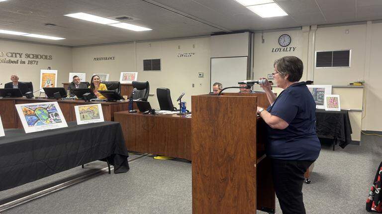 14 graduating seniors from Modesto get $1000 scholarships