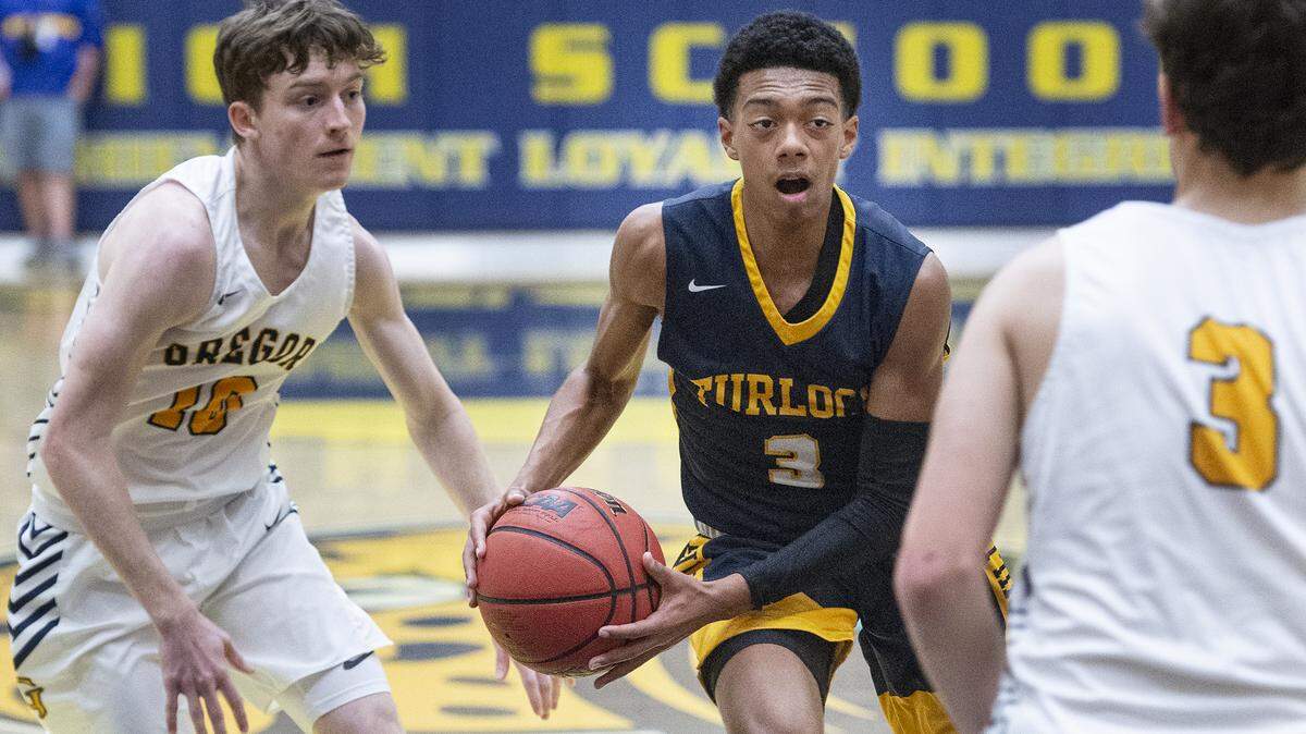 Turlock’s Cameron Walker drives to the hoop during a Central California Athletic League game at Gregori High School in Salida, Calif., on Friday, Jan. 24, 2020.