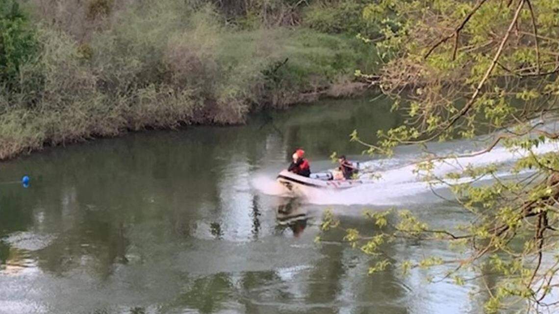 Young rafters are rescued from river in Stanislaus County | Modesto Bee