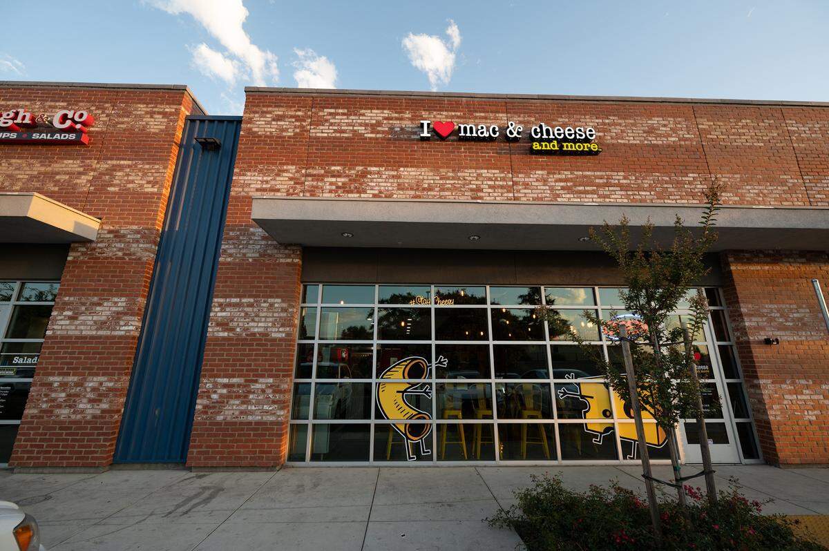 I Heart Mac & Cheese in the Warrior Crossing shopping center at 1205 W. Monte Vista Ave. in Turlock, Calif., Thursday, August 24, 2023.