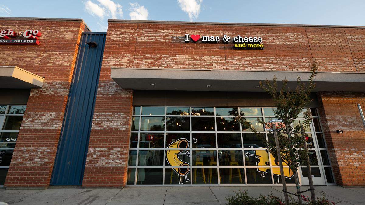 I Heart Mac & Cheese in the Warrior Crossing shopping center at 1205 W. Monte Vista Ave. in Turlock, Calif., Thursday, Aug. 24, 2023.