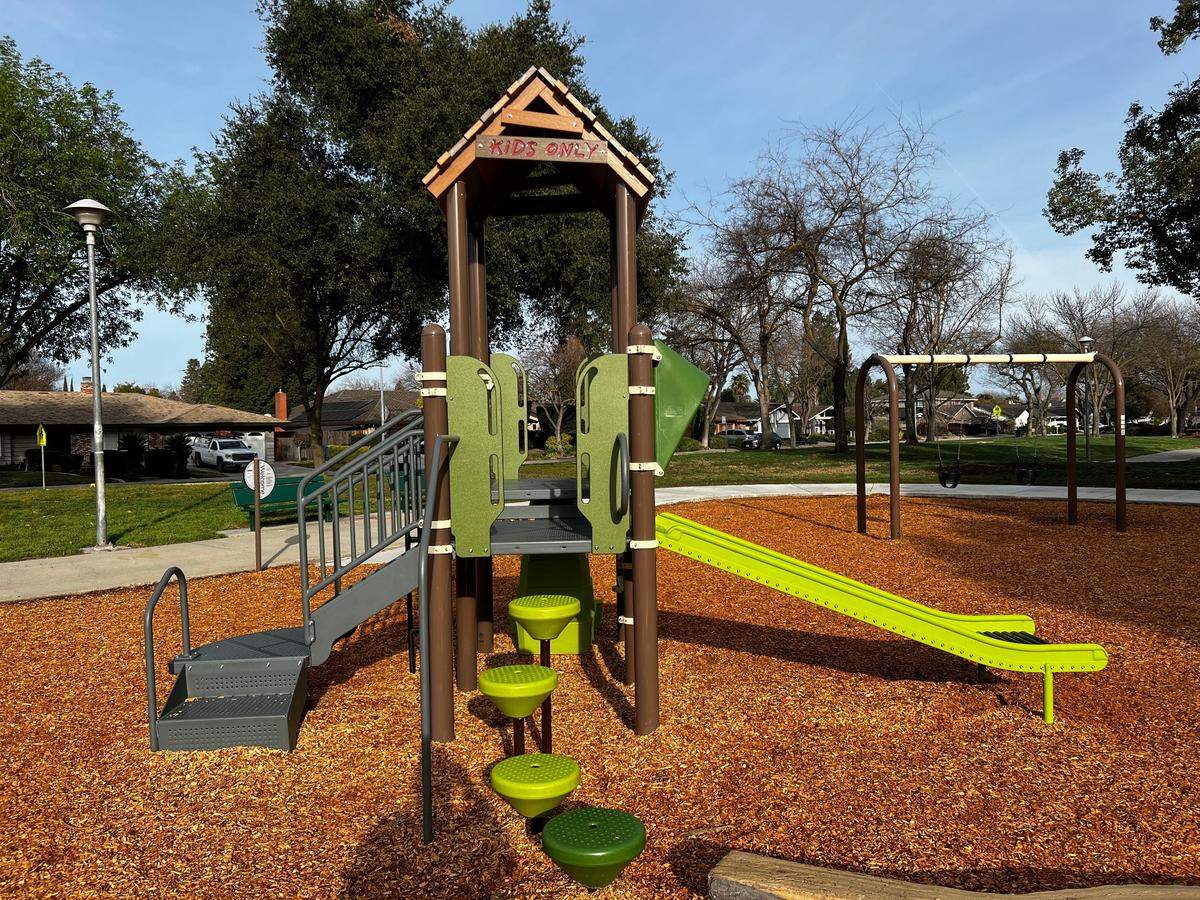 The winning concept of Lakewood Park’s playground renovation was tree house theme.