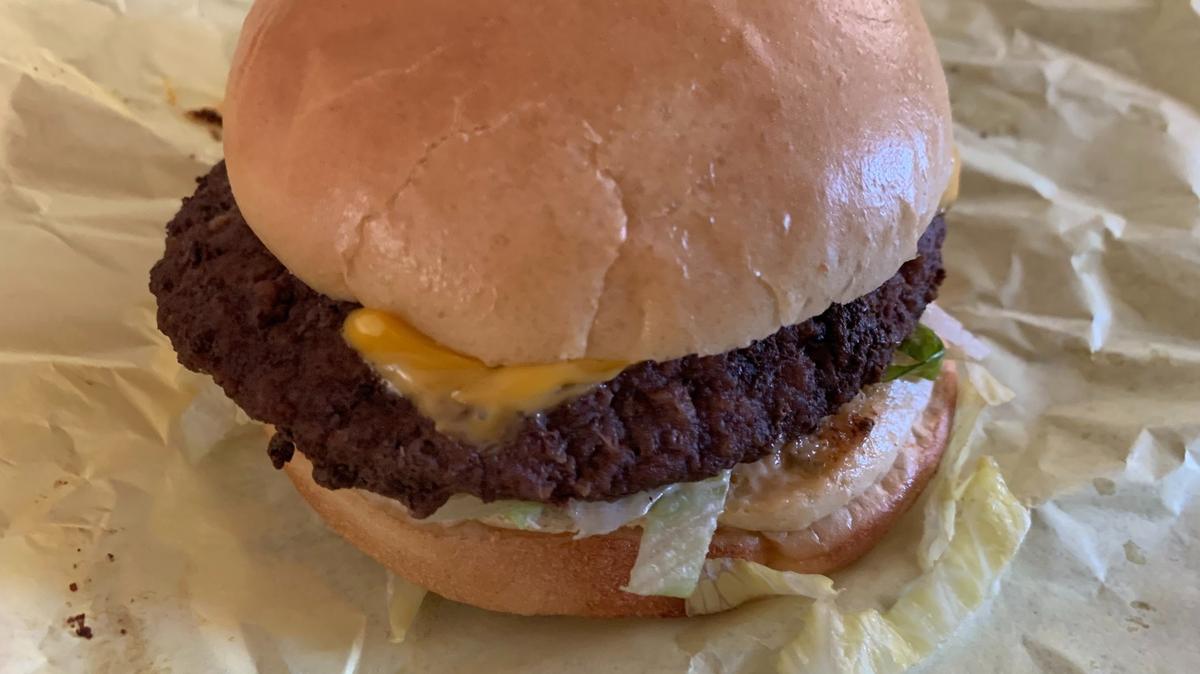 The VFW 5059 Auxiliary Booth’s Famous Fair Hamburgers will be again available at the Stanislaus County Fairground this weekend, Oct. 2-4.