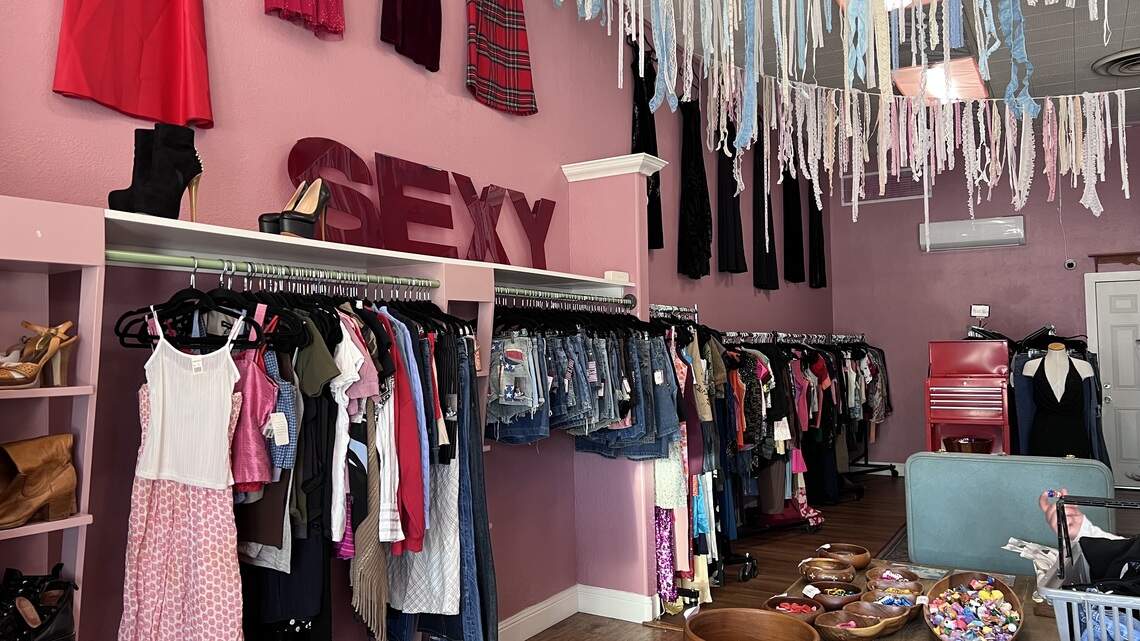 Popular Merced clothing shop to close months after opening. ‘It’s a hard goodbye’