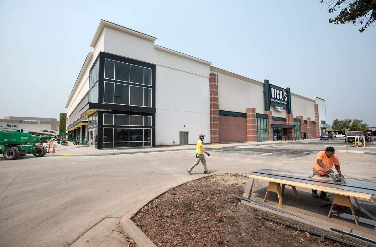 Work continues on the new Dicks Sporting Goods and Dave & Busters at Vintage Faire Mall in Modesto, Calif., on Tuesday Sept. 1, 2020.