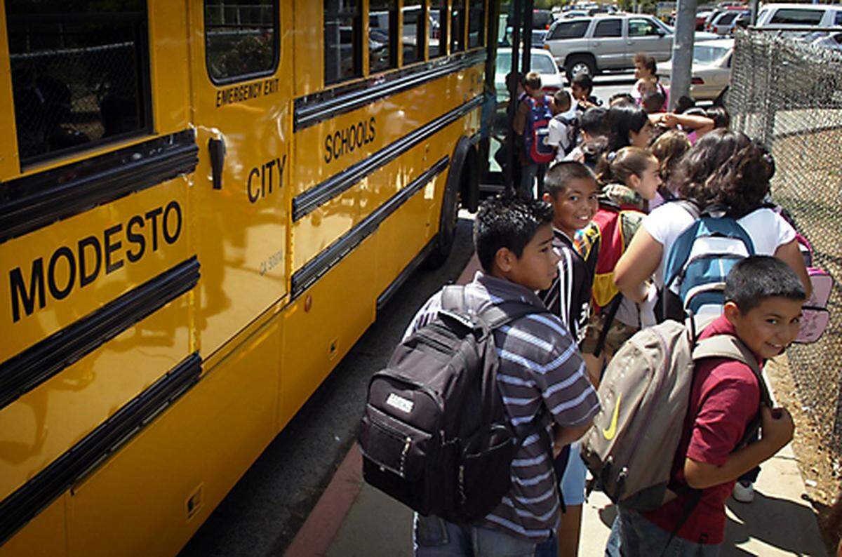 BA School bus 2