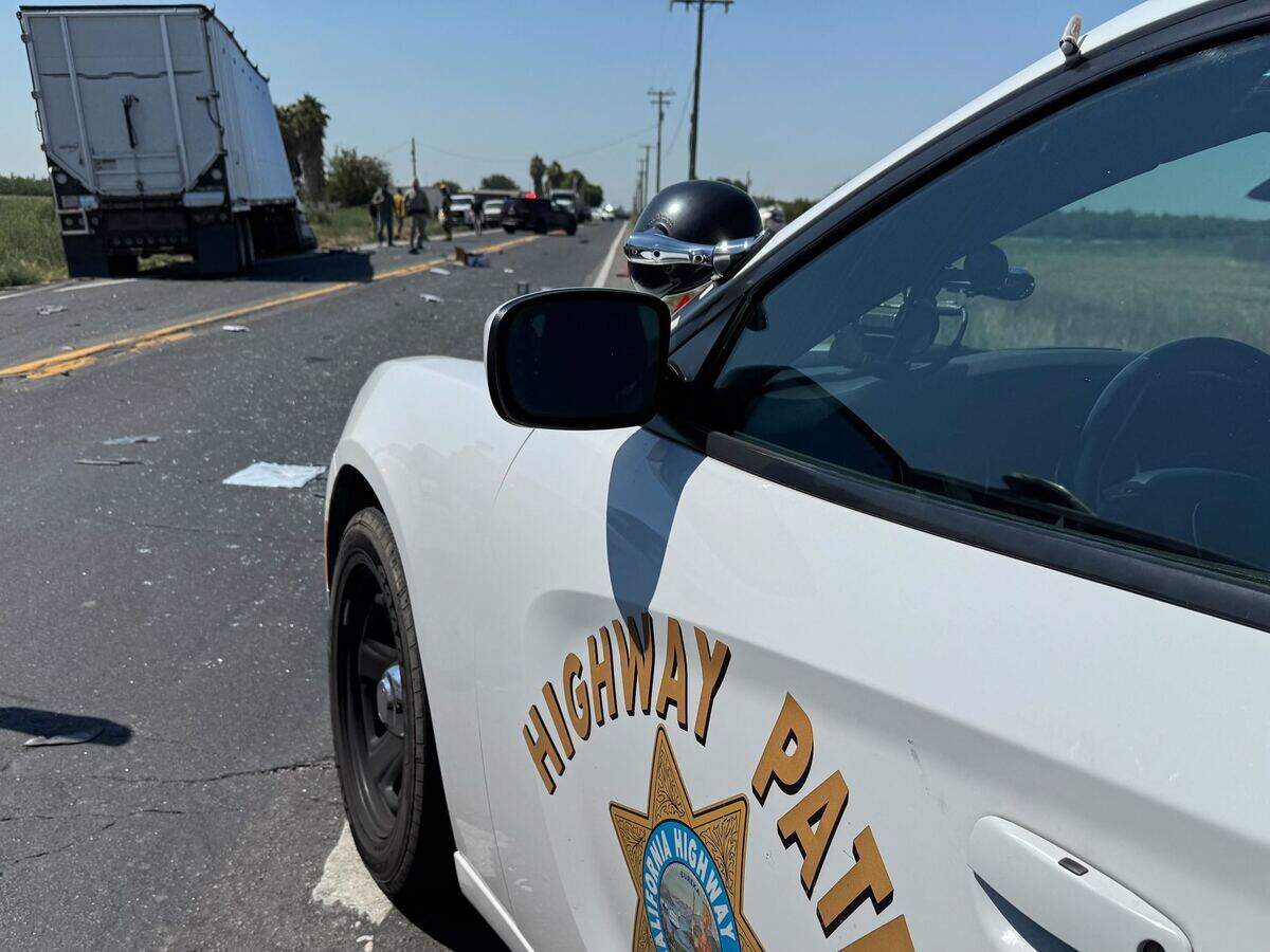 Turlock man dies in big rig crash at rural intersection | Modesto Bee