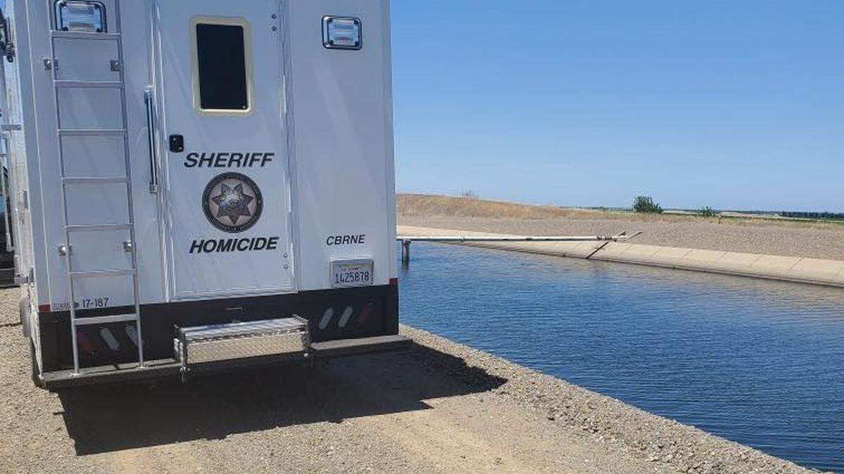 The body of a man was found in the California Aqueduct Tuesday afternoon.