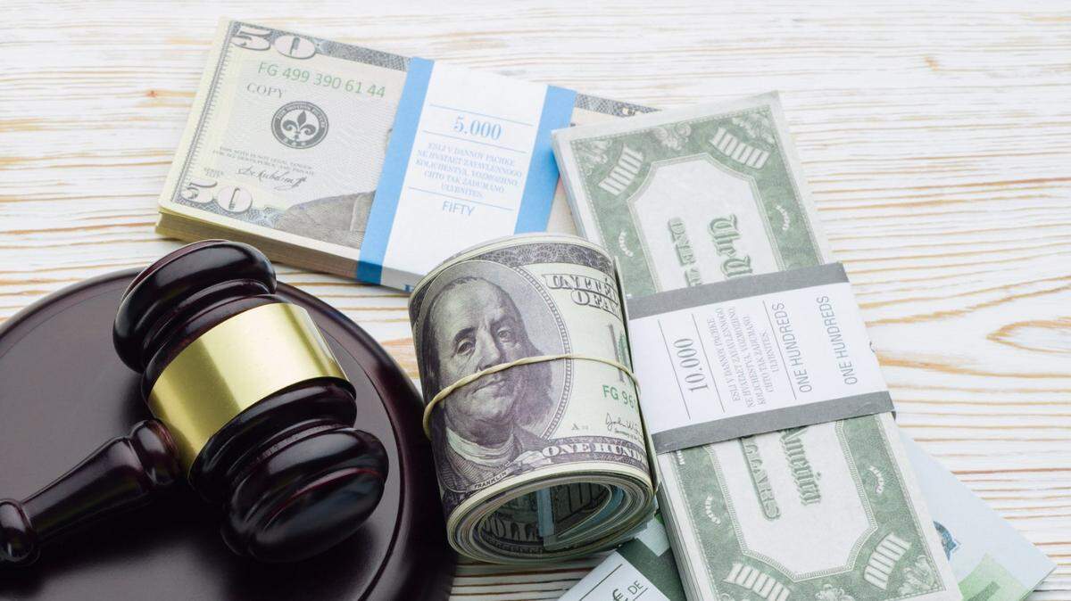 In California, employers aren’t required to pay you during jury service, but some choose to offer paid leave.