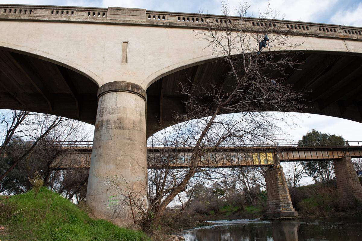 7th Street Bridge in Modesto, Calif., on Friday, Jan. 14, 2022.
