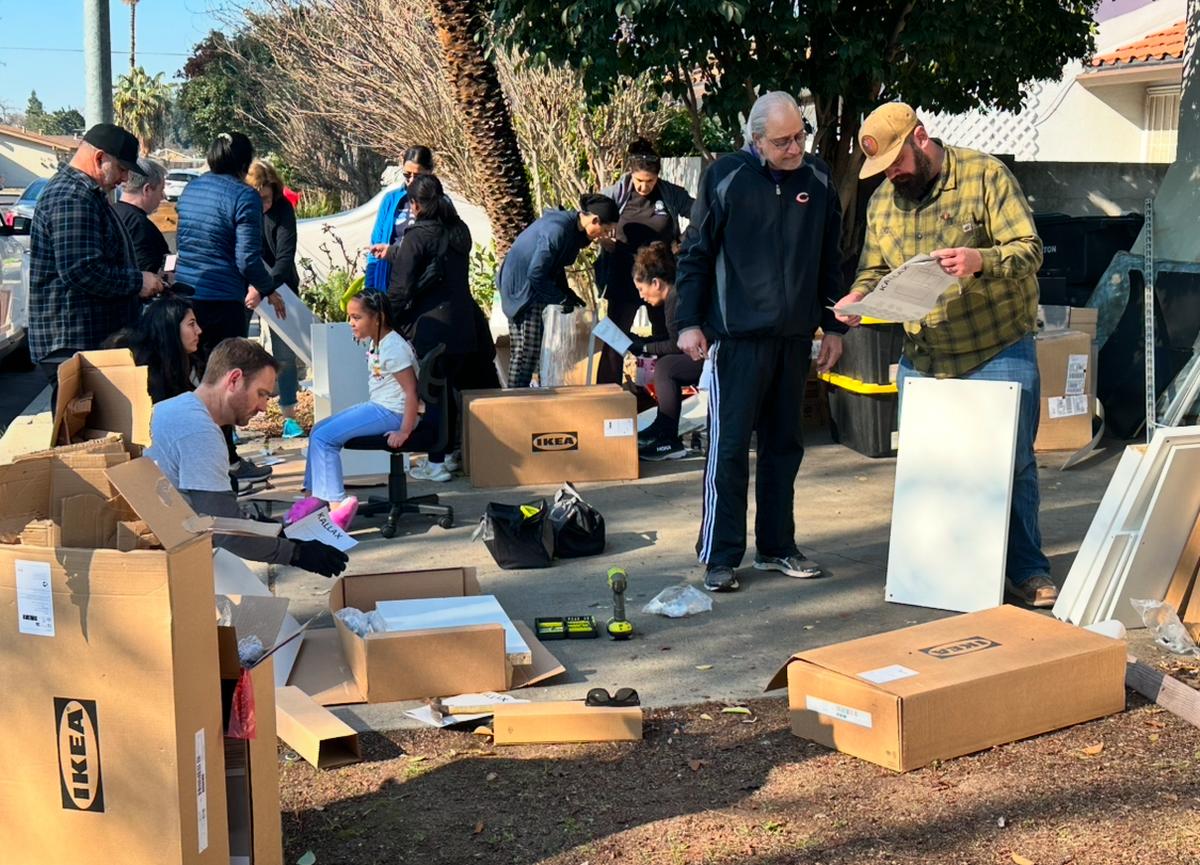 Volunteers from the Modesto Police Department and Kaiser Permanente team up to renovate six children’s bedrooms for the Healthy Room Project for Martin Luther King Jr. Day on Monday, Jan. 20. Over 80 volunteers assisted throughout Modesto, Manteca and Ceres.