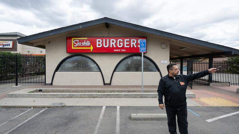 Pictures: Sno-White to open second burger joint in Modesto