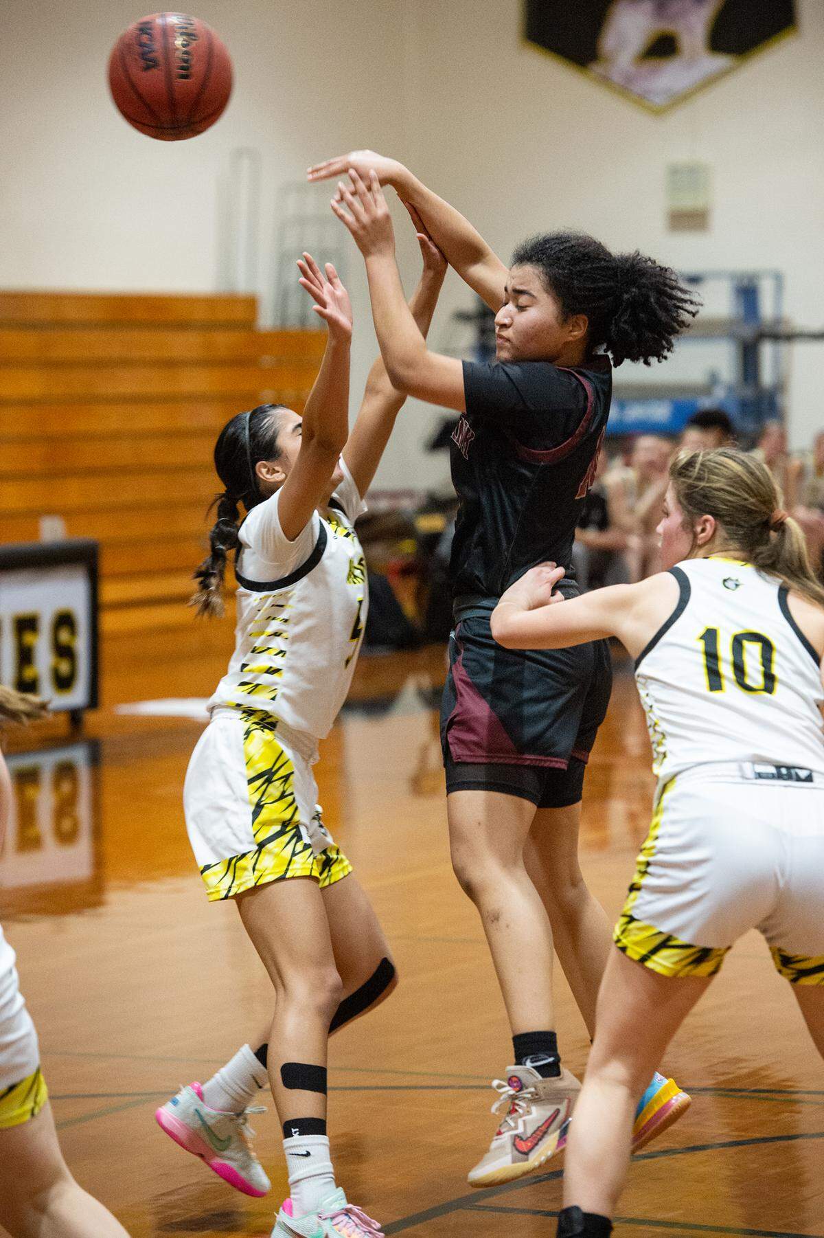 Riverbank’s Chancis Gamez passes off the ball during the Trans-Valley League game in Hughson, Calif., Tuesday, Jan. 31, 2023.