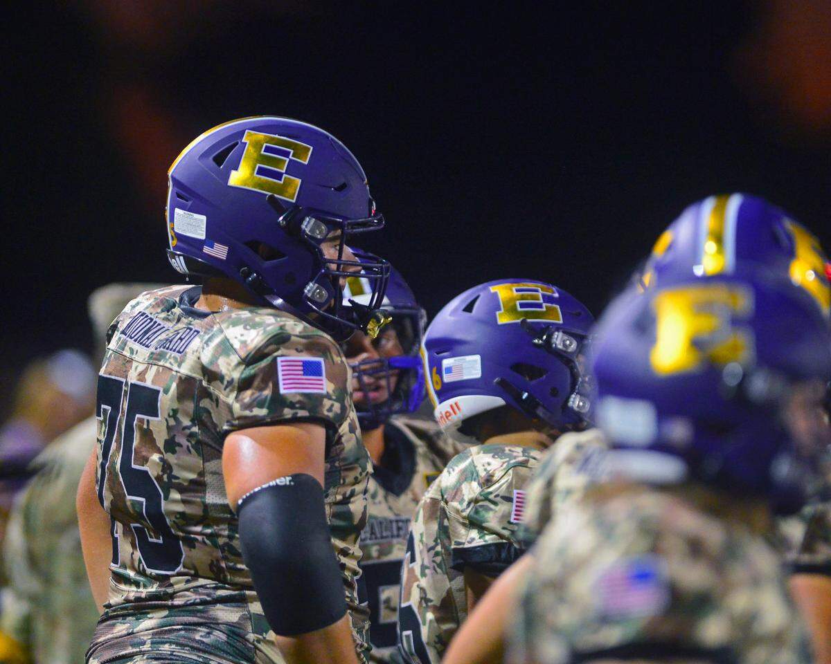 Escalon players on the sidelines during a game between Escalon and Windsor at Escalon High School in Escalon California on September 2, 2022.