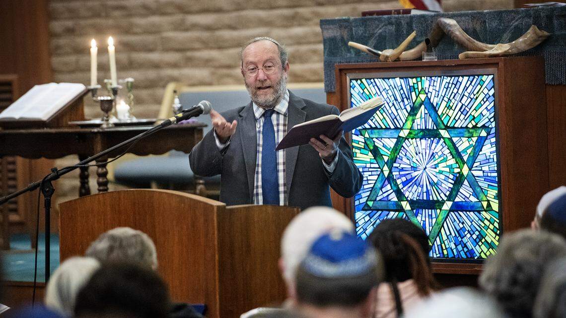 Rabbi Shalom Bochner presides over Friday’s Shabbat at Congregation Beth Shalom n Modesto, Calif., on Friday, Jan. 3, 2020.