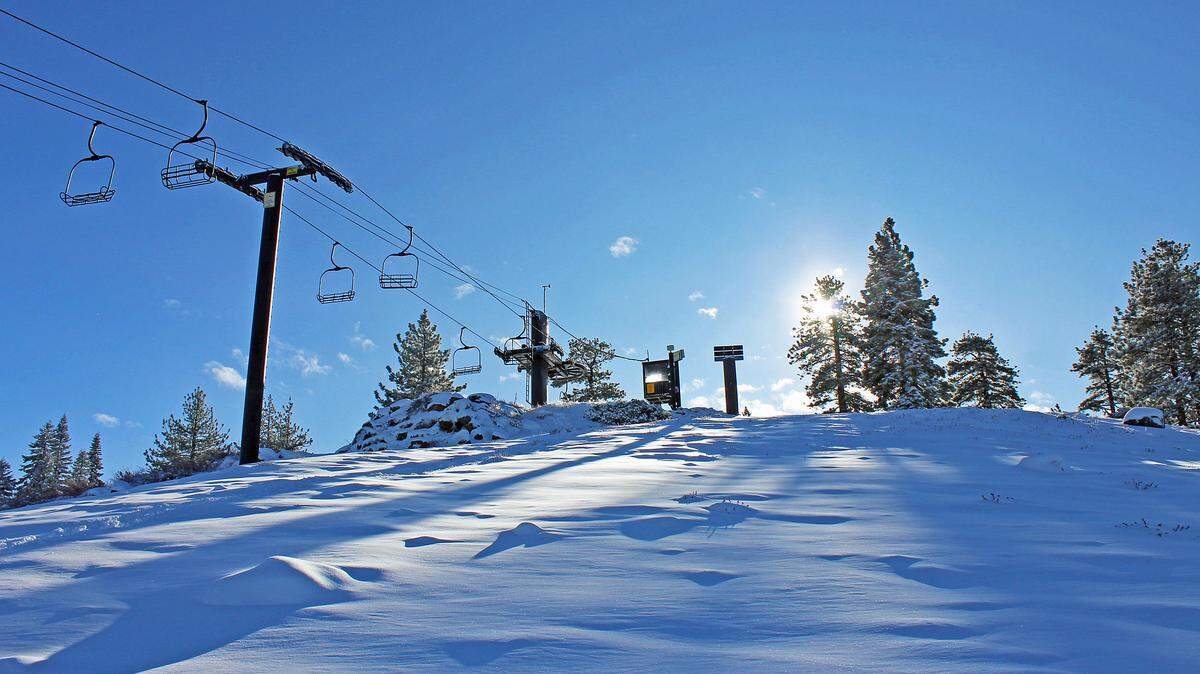 A look at a slope below Chair 3 at Dodge Ridge at mid-morning on Monday, Nov. 27, 2017, hours after 9 inches of snow fell on the ski resort in Pinecrest, California.