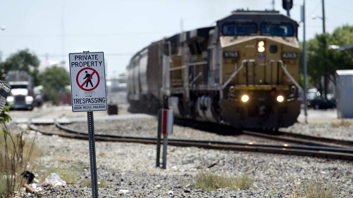 In this 2014 file photo, a no-trespassing sign is posted on Union Pacific property on H Street in Modesto.