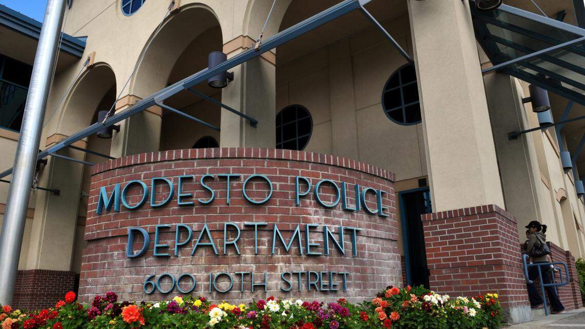 (Debbie Noda/dnoda@modbee.com) The Modesto Police Department at 10th and G Streets. (5-31-11)