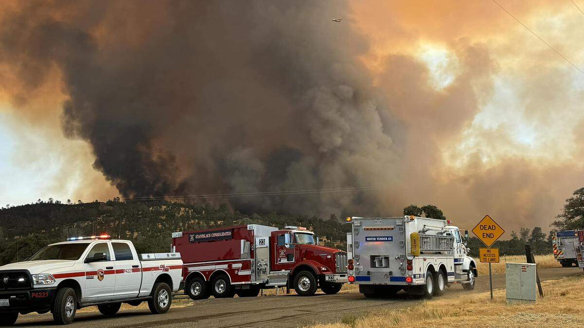 The Pedro Fire burning in Tuolumne and Mariposa counties has grown to more than 2,700 acres, according to Cal Fire
