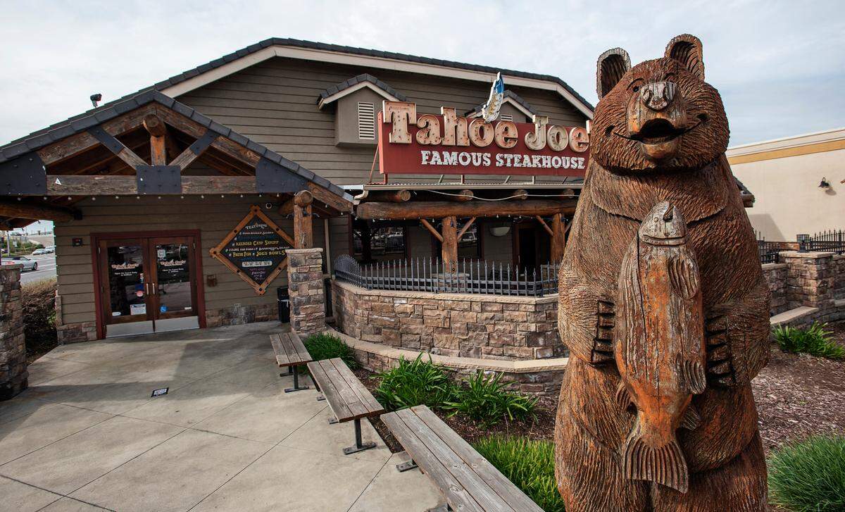Tahoe Joe’s steakhouse on Pelandale Avenue in Modesto, Calif., on Tuesday, Feb. 9, 2021.