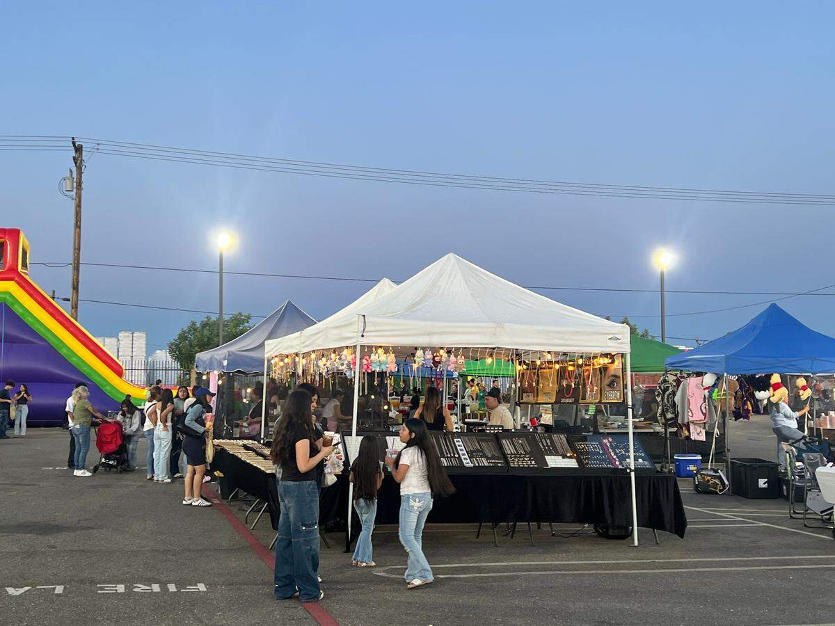 Every Friday from 6 to 11 p.m., El Rematito comes alive with food, drinks, handcrafted goods and more.