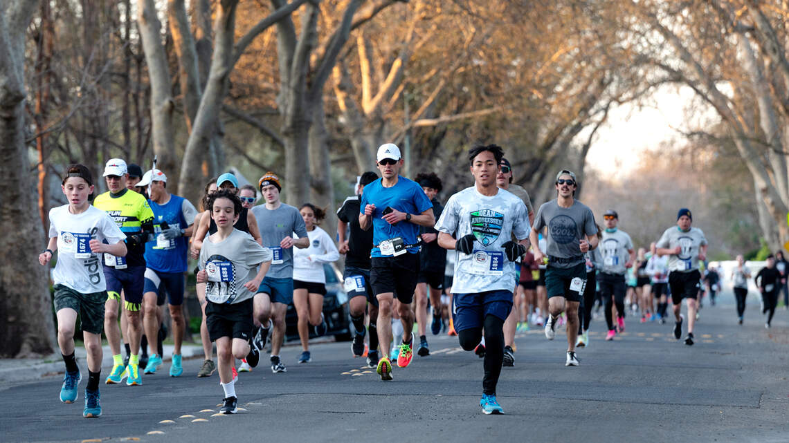Modesto Marathon races heat up a chilly morning | Modesto Bee