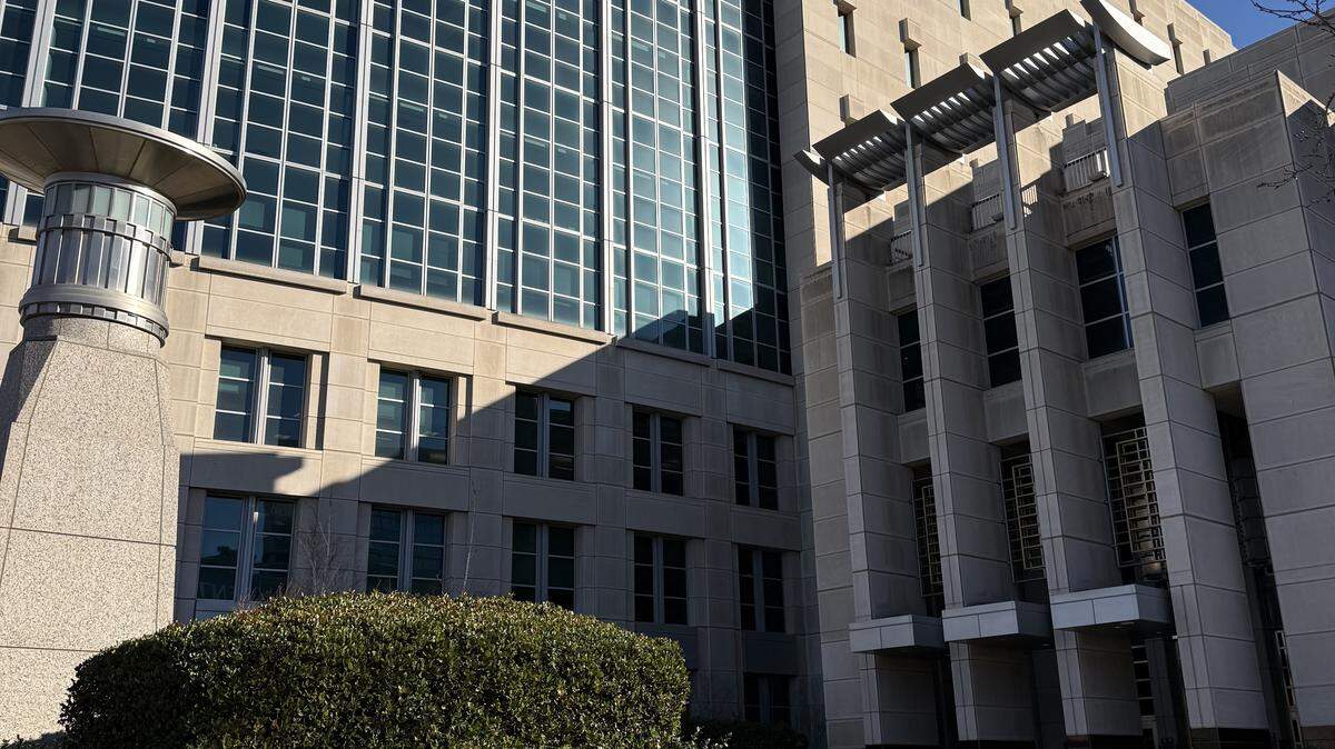 Robert T. Masui Federal Courthouse, where a Tracy man was sentenced Thursday to seven and a half years in prison for his role in a murder-for-hire plot involving a fake hitman.