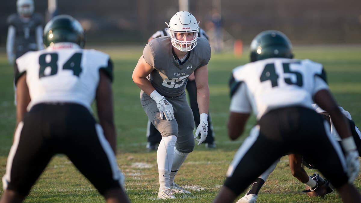Modesto’s Rory Hanson (85) sets on defense is wide open for a touchdown catch during Saturday’s game with Laney College at Modesto Junior College in Modesto, Calif., September 1, 2018.