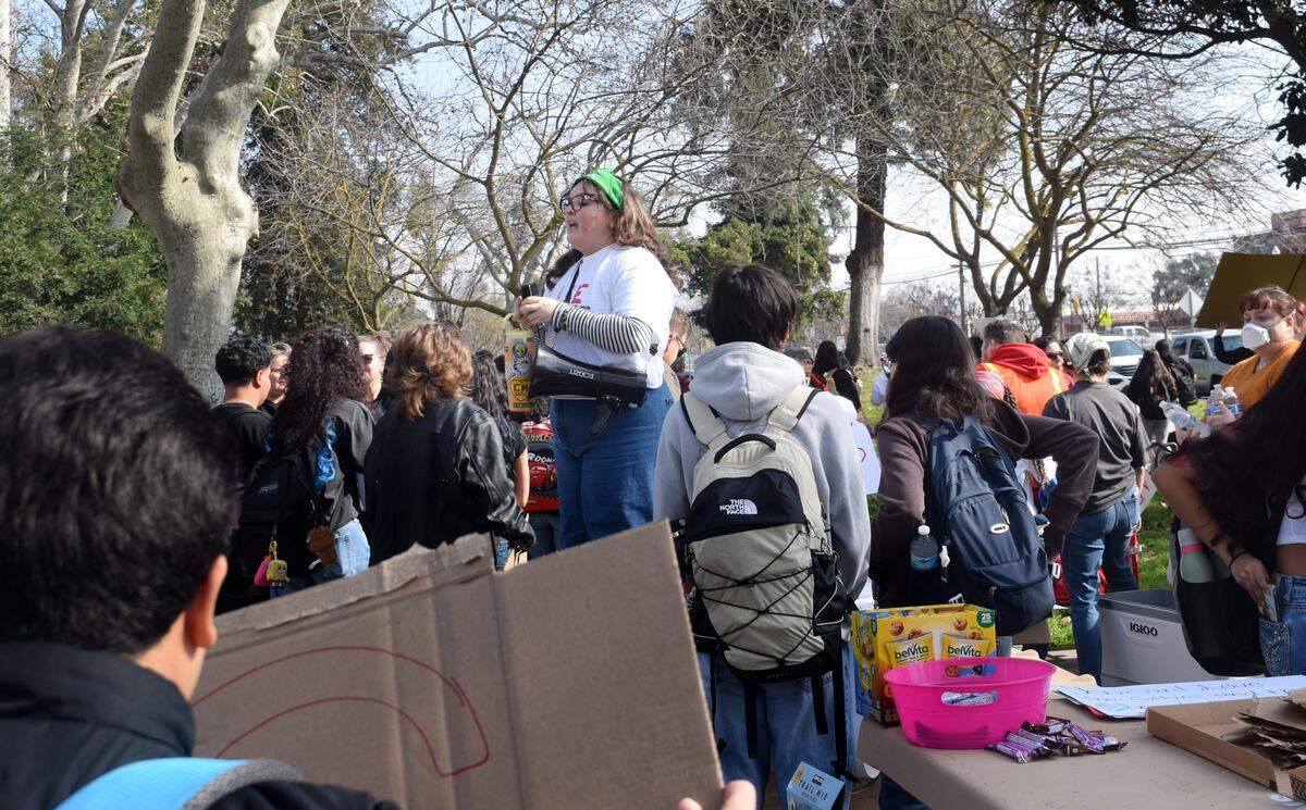 Student organizer Jenna Jewell speaks at Crane Park in Turlock, Friday, Jan. 30, 2026.