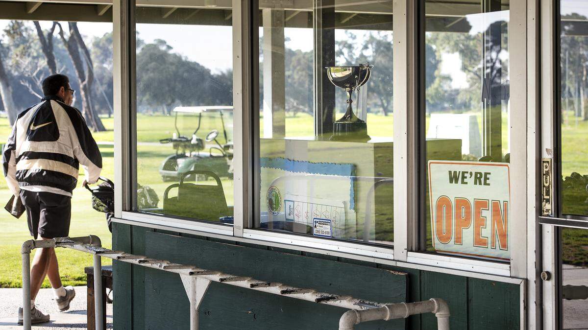 Zack Dennis heads out to the first tee at the Modesto Municipal Golf Course in Modesto, Calif., on Saturday, Feb. 8, 2020.