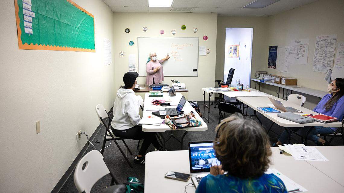 Instructor Dominique Chastain teaches an English lesson at the Field Institute in Modesto, Calif., on Monday, Oct. 25, 2021.