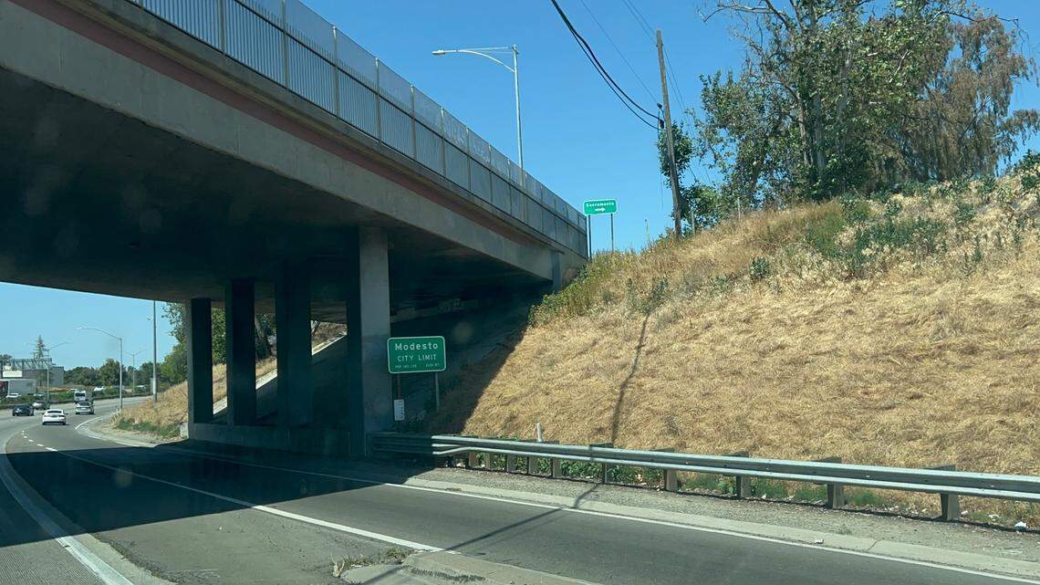 The Modesto population sign on the side of Highway 99 as you enter the city that are outdated show that the population is 201,165.