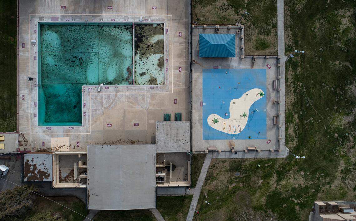 Aerial view of Columbia pool and splash pad at Columbia Park in 2021.